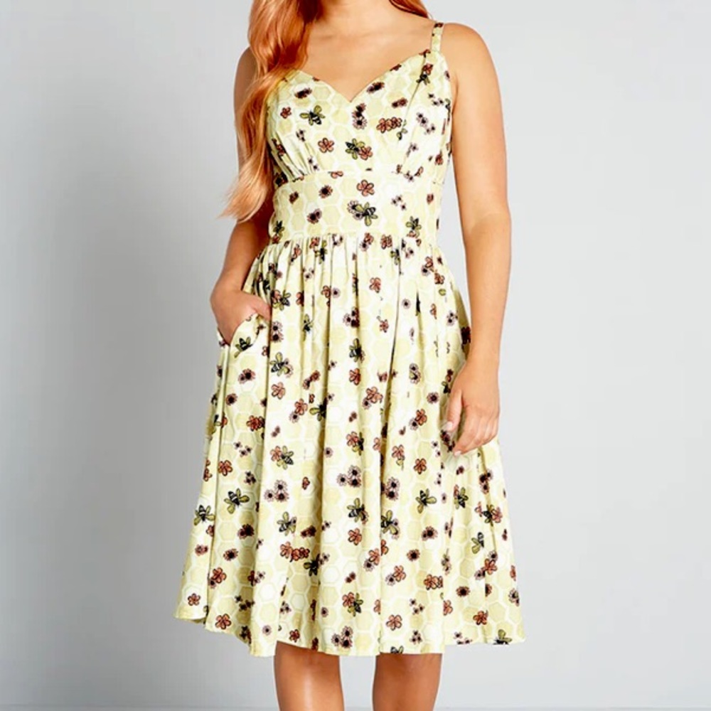 Vintage Inspired Bee Dress
